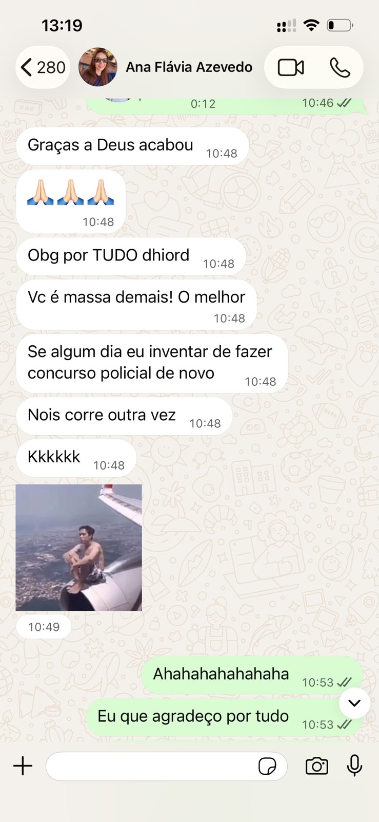 Conversa com a aluna Ana Flávia agradecendo após concluir a preparação para concurso